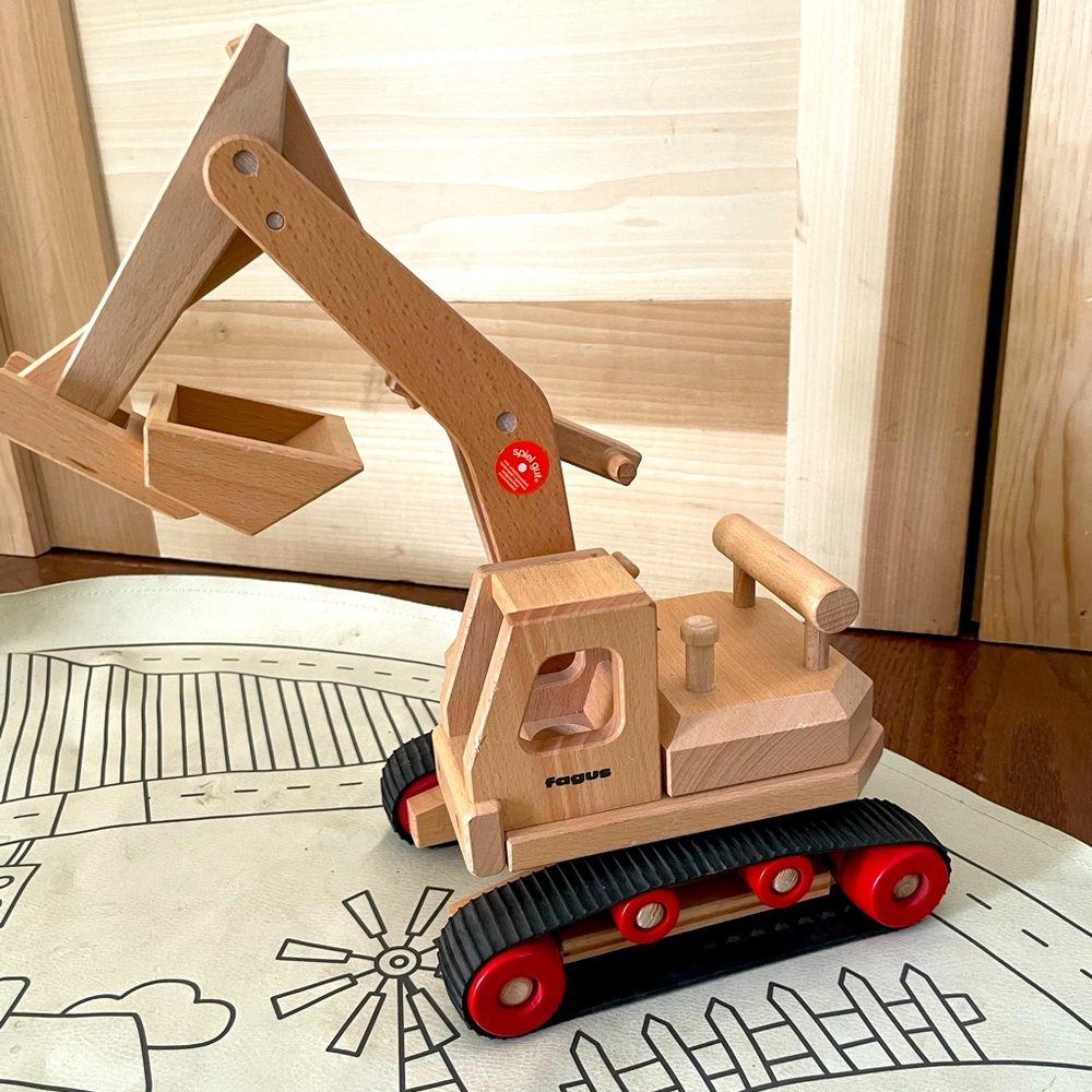 Fagus wooden truck excavator